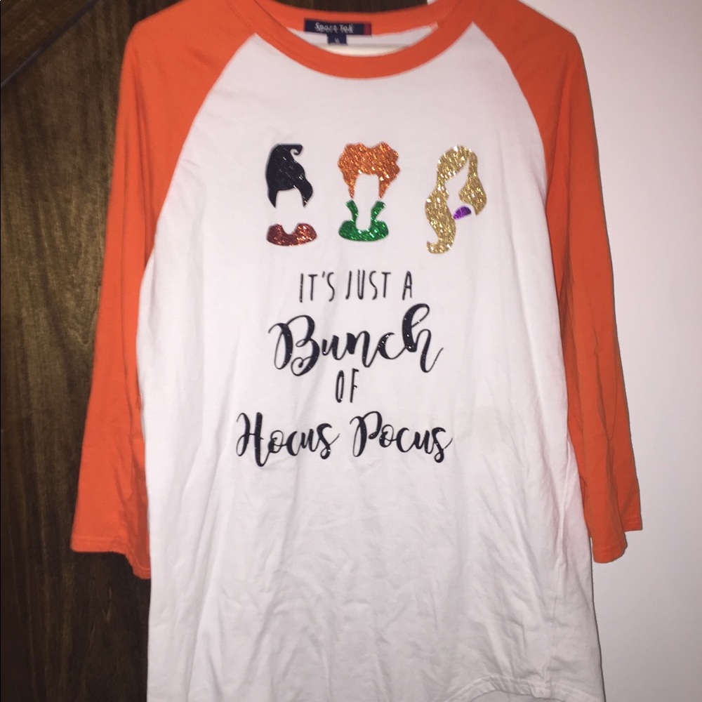 Hocus pocus T